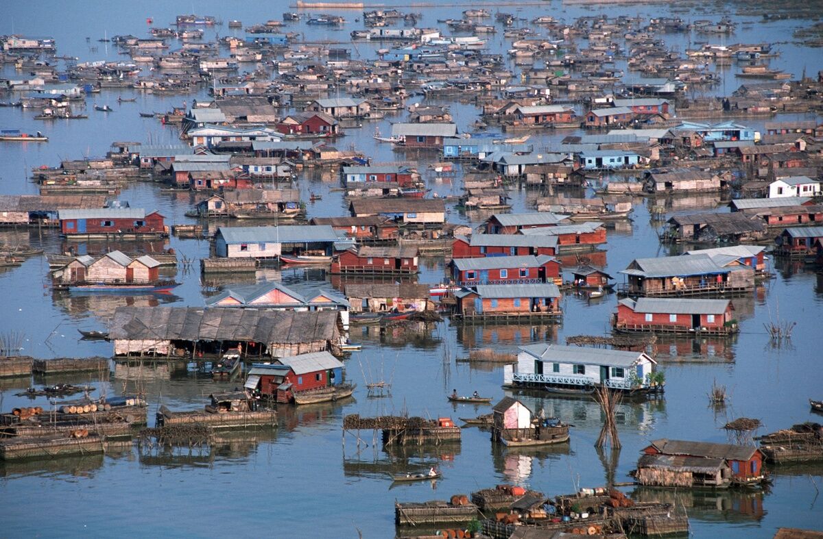 Immerse in Tonle Sap’s vibrant Khmer heritage